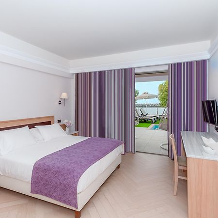 منتجع وسبا بورتو بلاتانياس بيتش Platanés المظهر الخارجي الصورة A typical room at the hotel