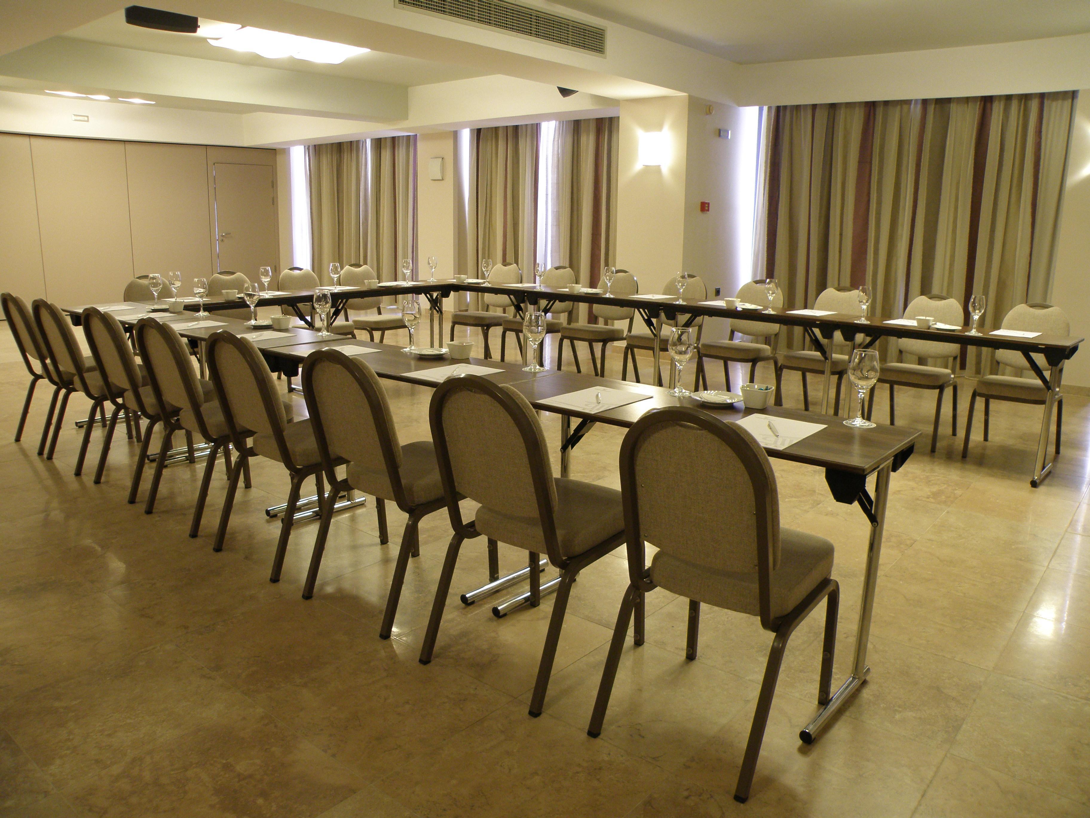 منتجع وسبا بورتو بلاتانياس بيتش Platanés المظهر الخارجي الصورة A meeting room